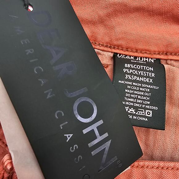 Dear John Womans size 28 American Classic Cuffed Denim Jean Shorts in Salmon NEW - Picture 7 of 8